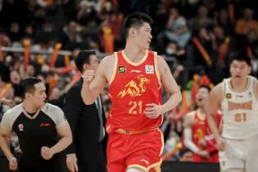 包含关键时刻NBA季后赛焦点战；广厦男篮防线松动；赛场秩序良好；年轻球员得到机会的词条-九游娱乐入口